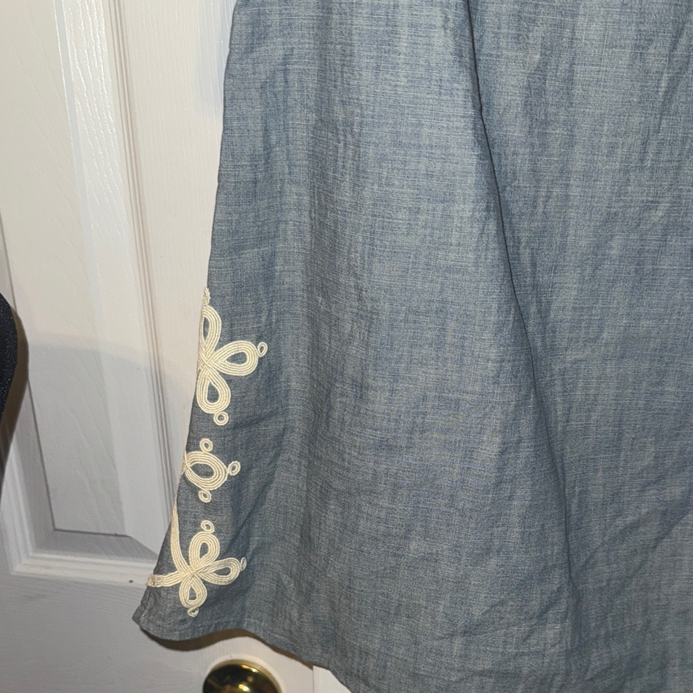 Lucky Brand Denim Tunic with Cream Embroidery - Picture 4 of 9